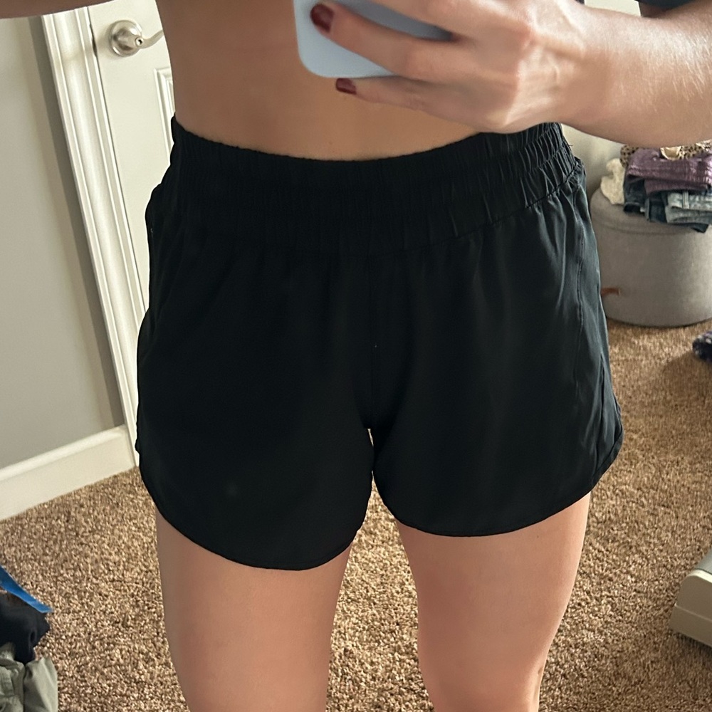 CRZ Yoga Shorts - Picture 2 of 3